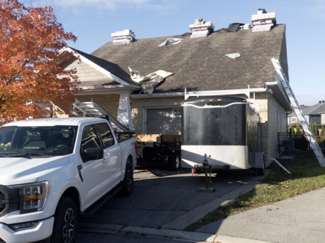 Déneigement de toiture : prévenir les effondrements et infiltrations